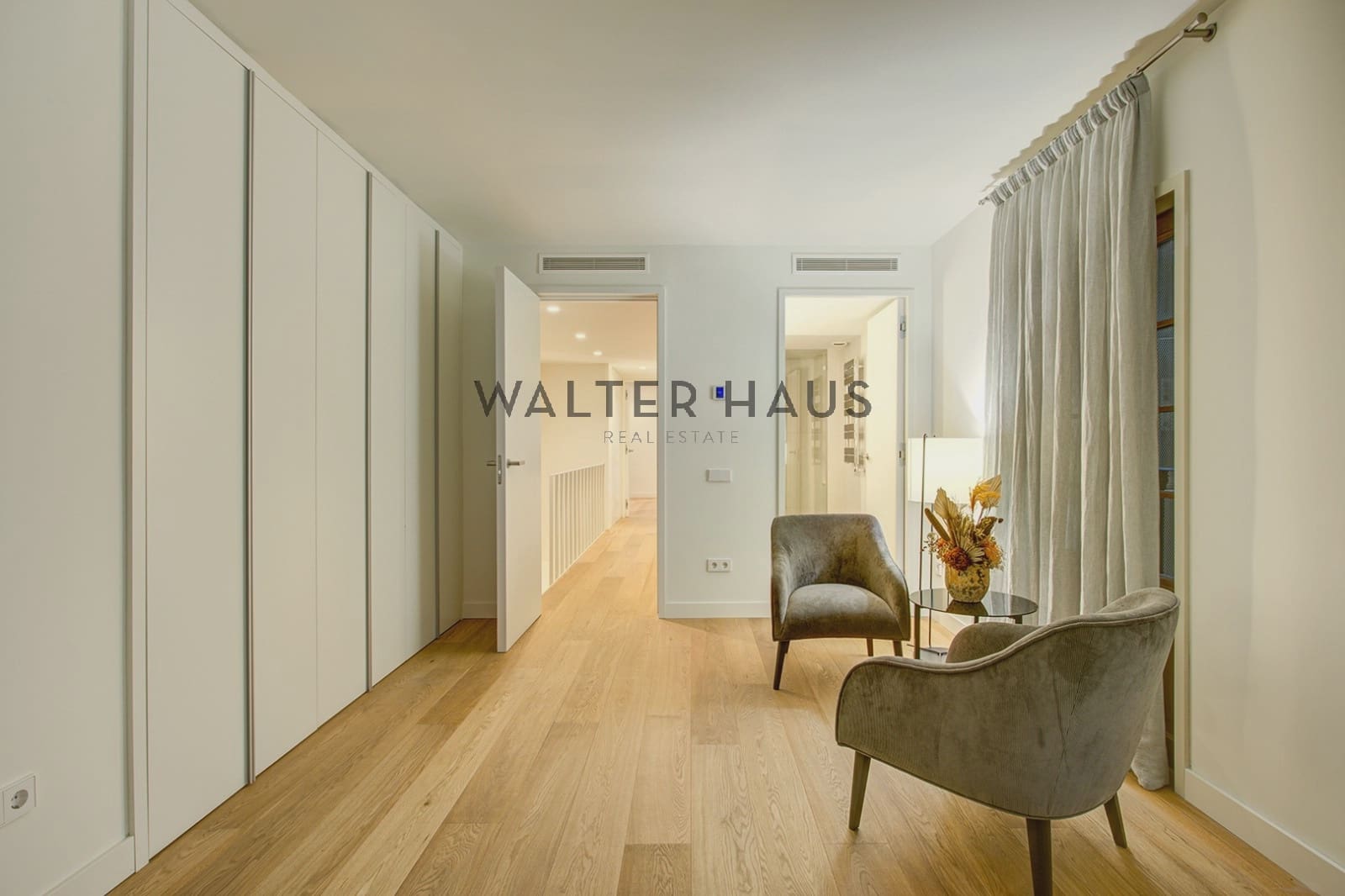 3 bedroom Apartment for sale in Barcelona city - € 2,188,000 (Ref: 8989580)