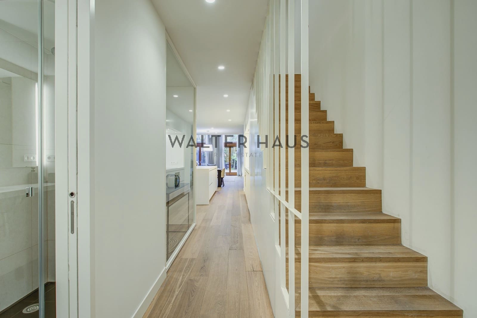 3 bedroom Apartment for sale in Barcelona city - € 2,188,000 (Ref: 8989580)