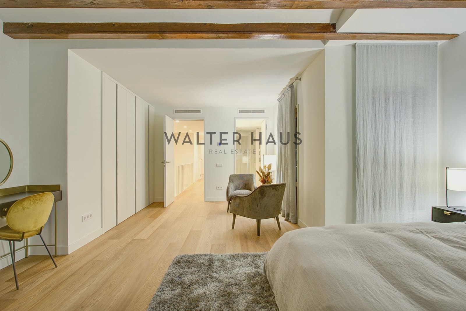 3 bedroom Apartment for sale in Barcelona city - € 2,188,000 (Ref: 8989580)