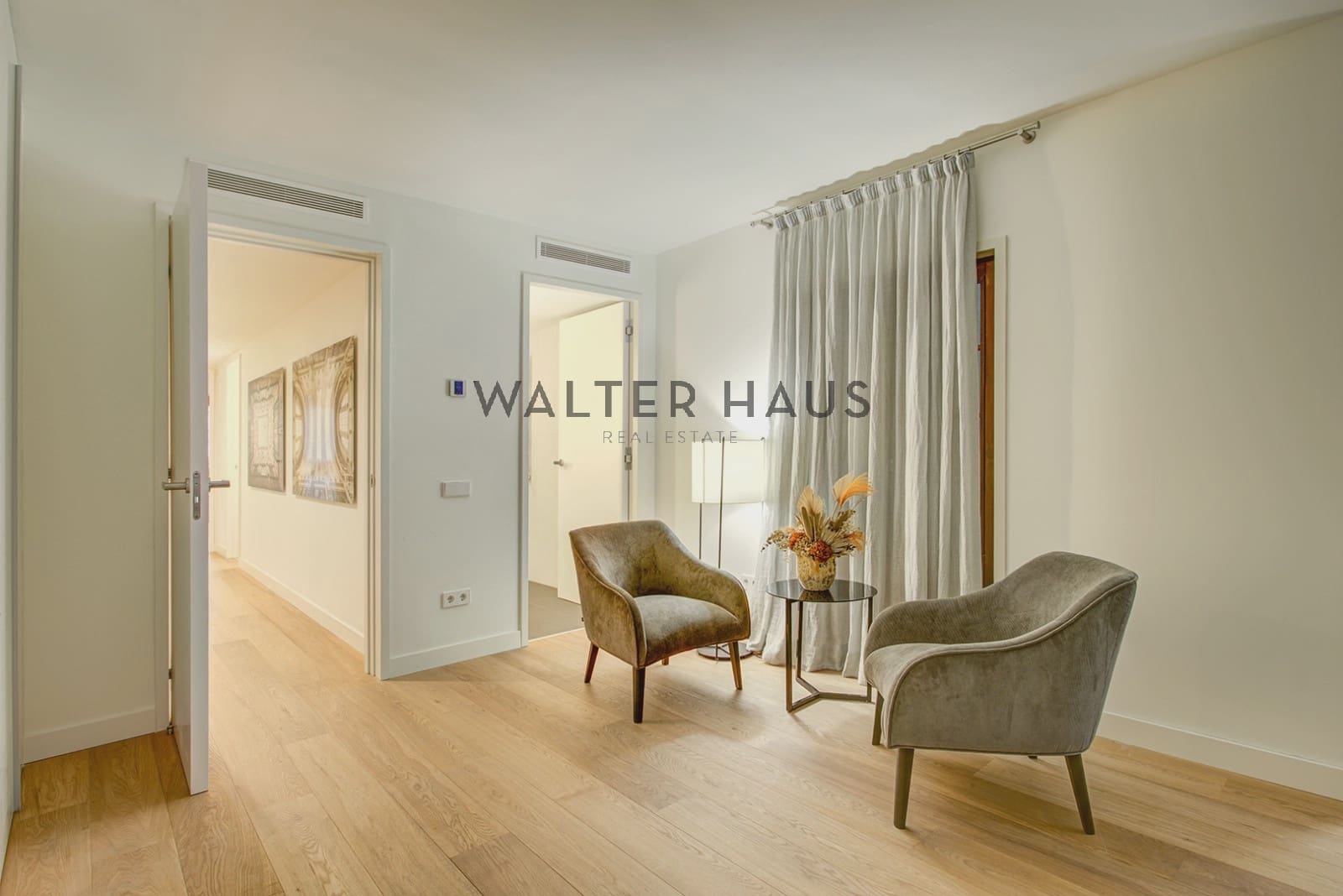 3 bedroom Apartment for sale in Barcelona city - € 2,188,000 (Ref: 8989580)