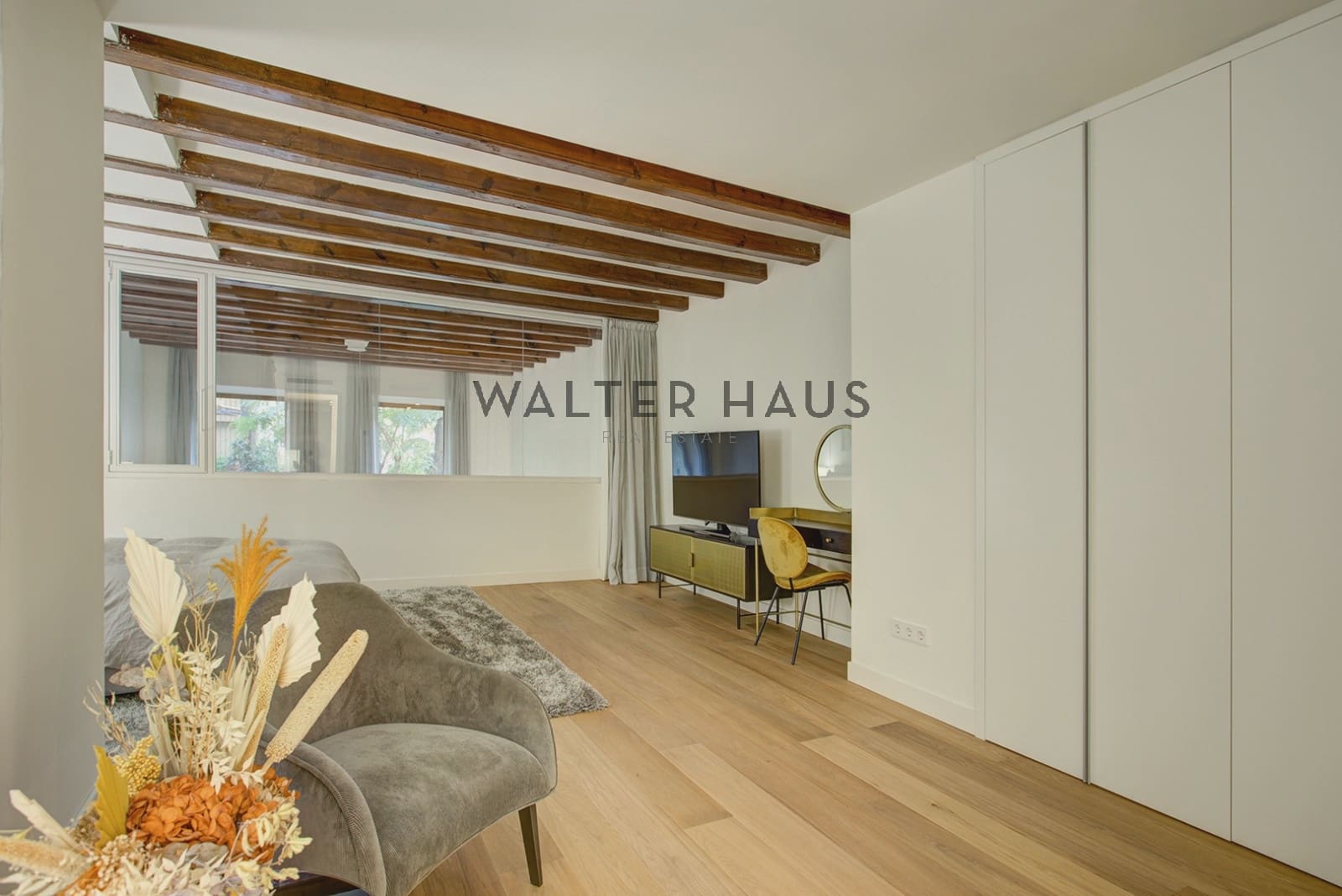 3 bedroom Apartment for sale in Barcelona city - € 2,188,000 (Ref: 8989580)