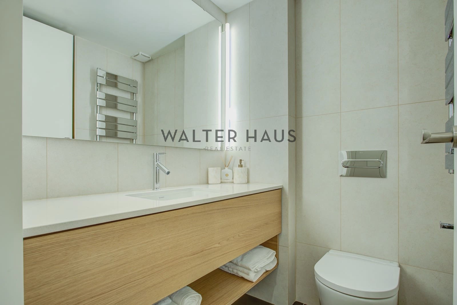 3 bedroom Apartment for sale in Barcelona city - € 2,188,000 (Ref: 8989580)