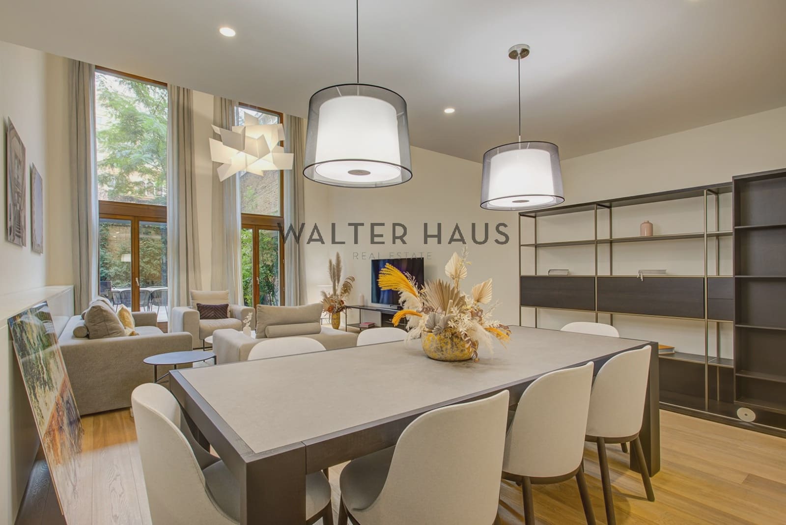 3 bedroom Apartment for sale in Barcelona city - € 2,188,000 (Ref: 8989580)