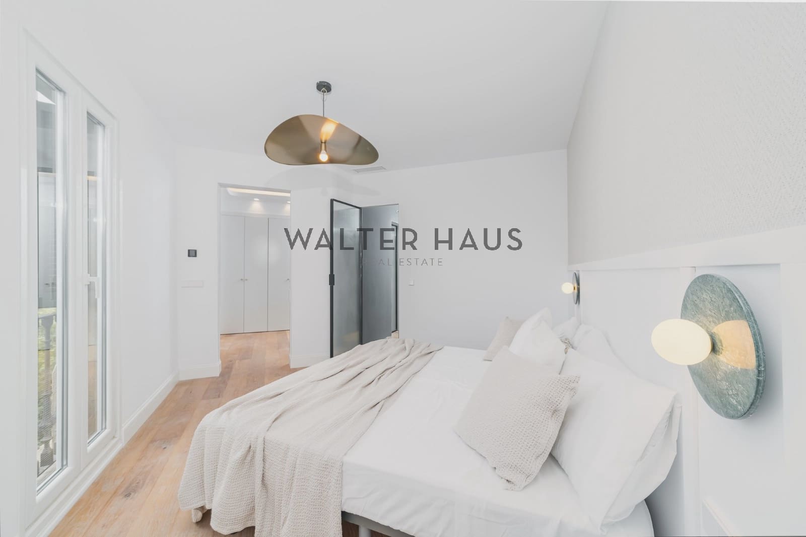 3 soveværelse Lejlighed til salg i Barcelona by - € 1.090.000 (Ref: 8989581)