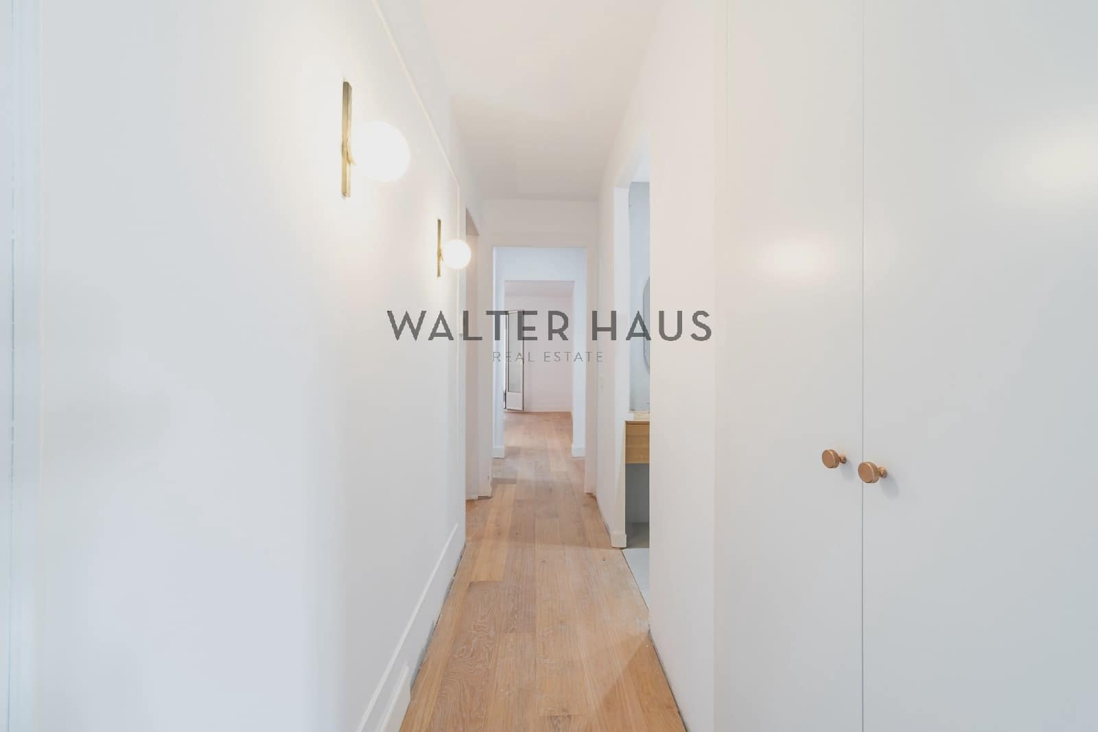 3 soveværelse Lejlighed til salg i Barcelona by - € 1.090.000 (Ref: 8989581)