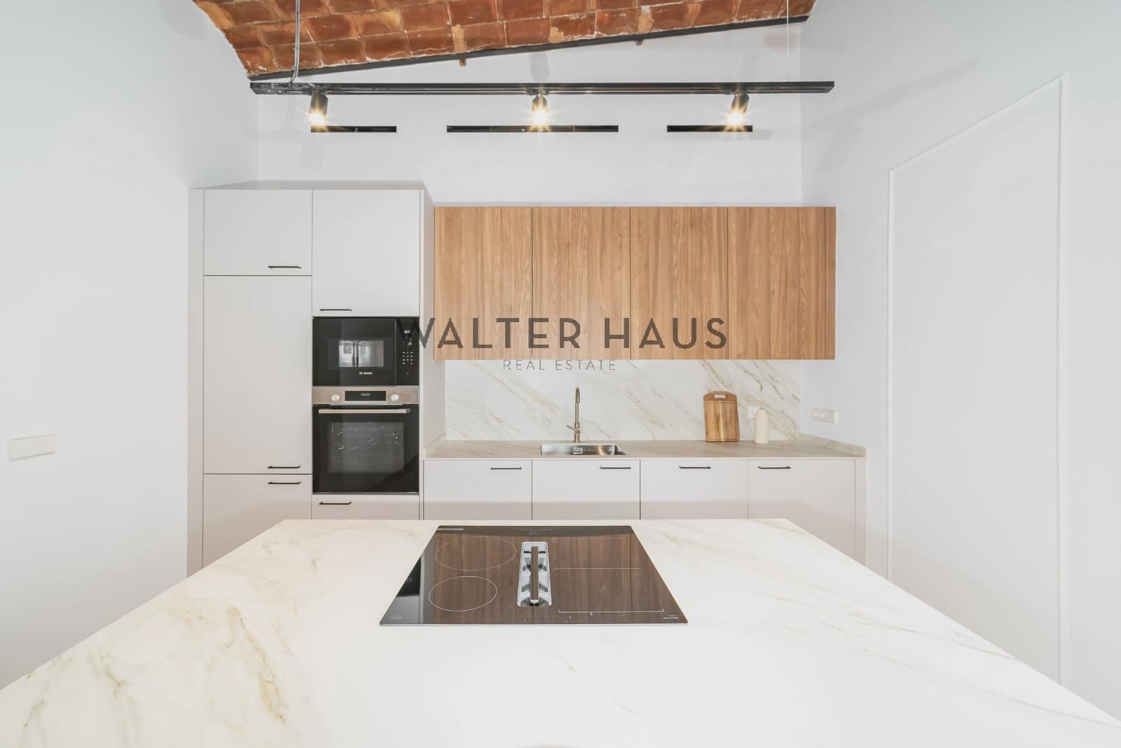 3 soveværelse Lejlighed til salg i Barcelona by - € 1.090.000 (Ref: 8989581)