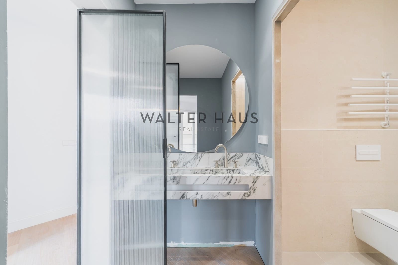 3 soveværelse Lejlighed til salg i Barcelona by - € 1.090.000 (Ref: 8989581)