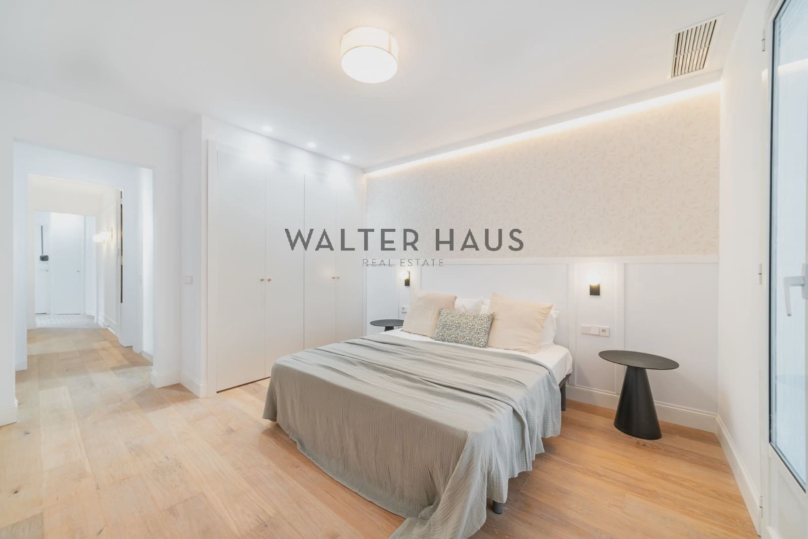 3 soveværelse Lejlighed til salg i Barcelona by - € 1.090.000 (Ref: 8989581)