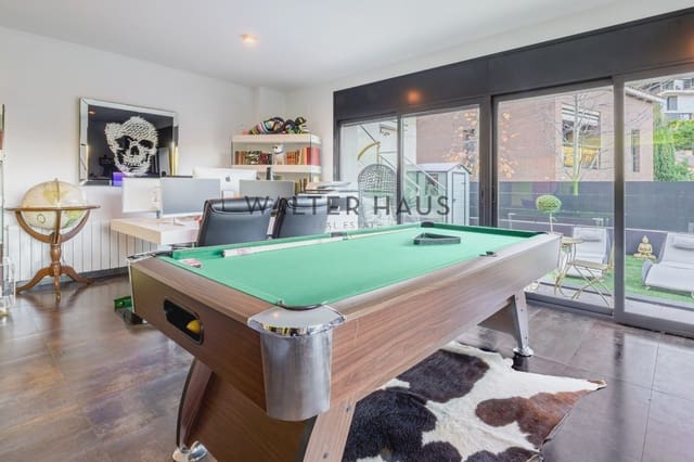 6 bedroom Villa for sale in Les Planes with pool - € 2,550,000 (Ref: 8989583)