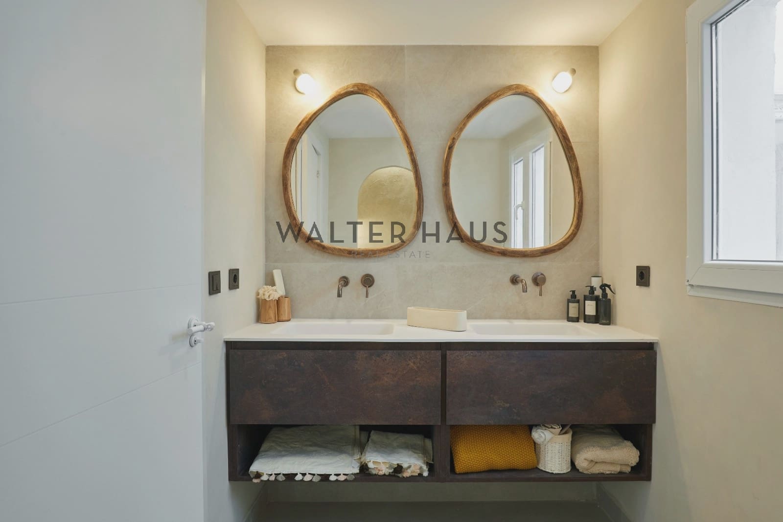 4 sypialnia Mieszkanie na sprzedaż w Miasto Barcelona - 1 315 000 € (Ref: 8989584)