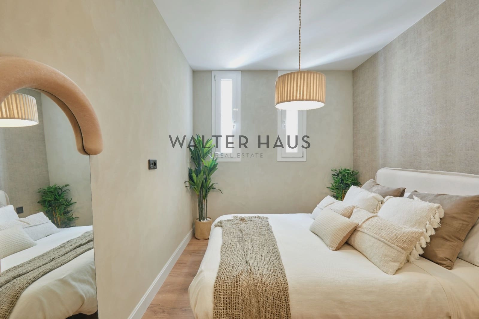 4 sypialnia Mieszkanie na sprzedaż w Miasto Barcelona - 1 315 000 € (Ref: 8989584)