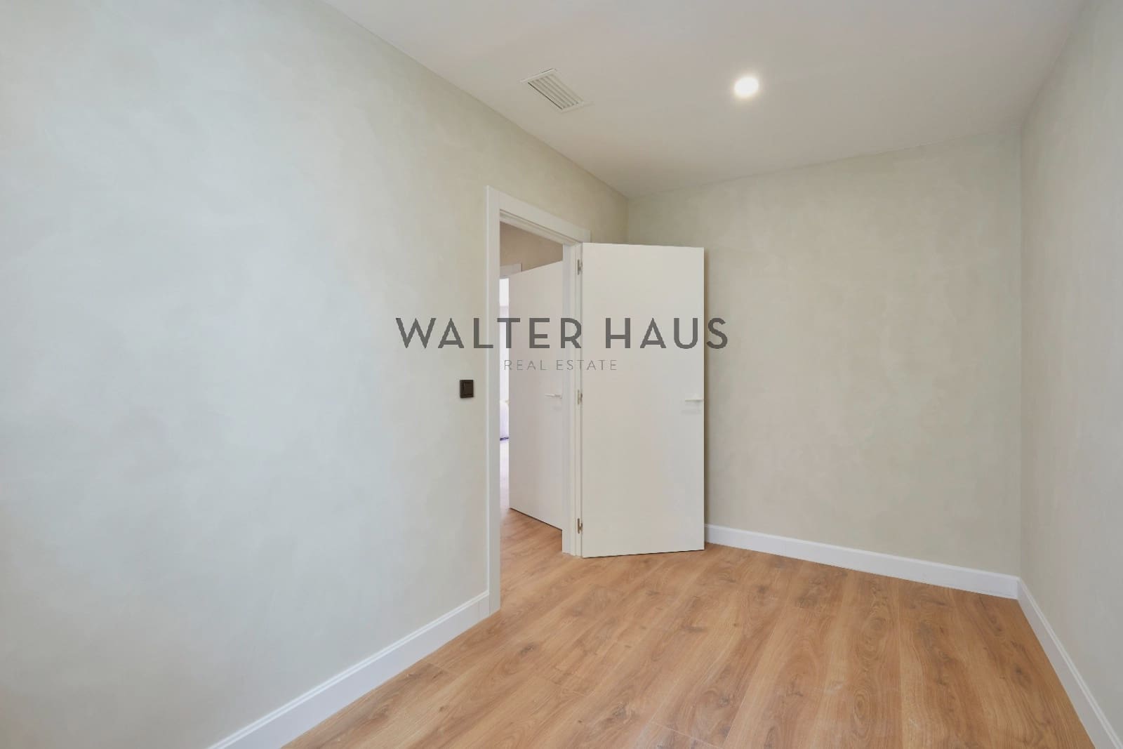 4 sypialnia Mieszkanie na sprzedaż w Miasto Barcelona - 1 315 000 € (Ref: 8989584)