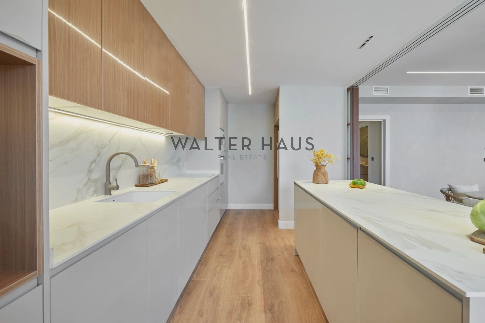 4 sypialnia Mieszkanie na sprzedaż w Miasto Barcelona - 1 315 000 € (Ref: 8989584)