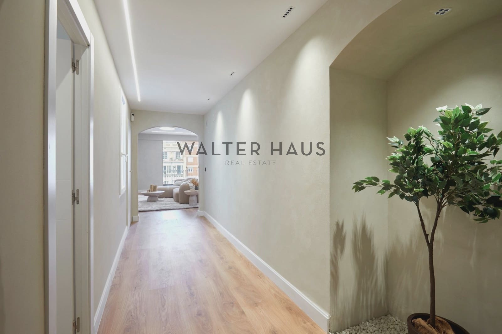 4 sypialnia Mieszkanie na sprzedaż w Miasto Barcelona - 1 315 000 € (Ref: 8989584)