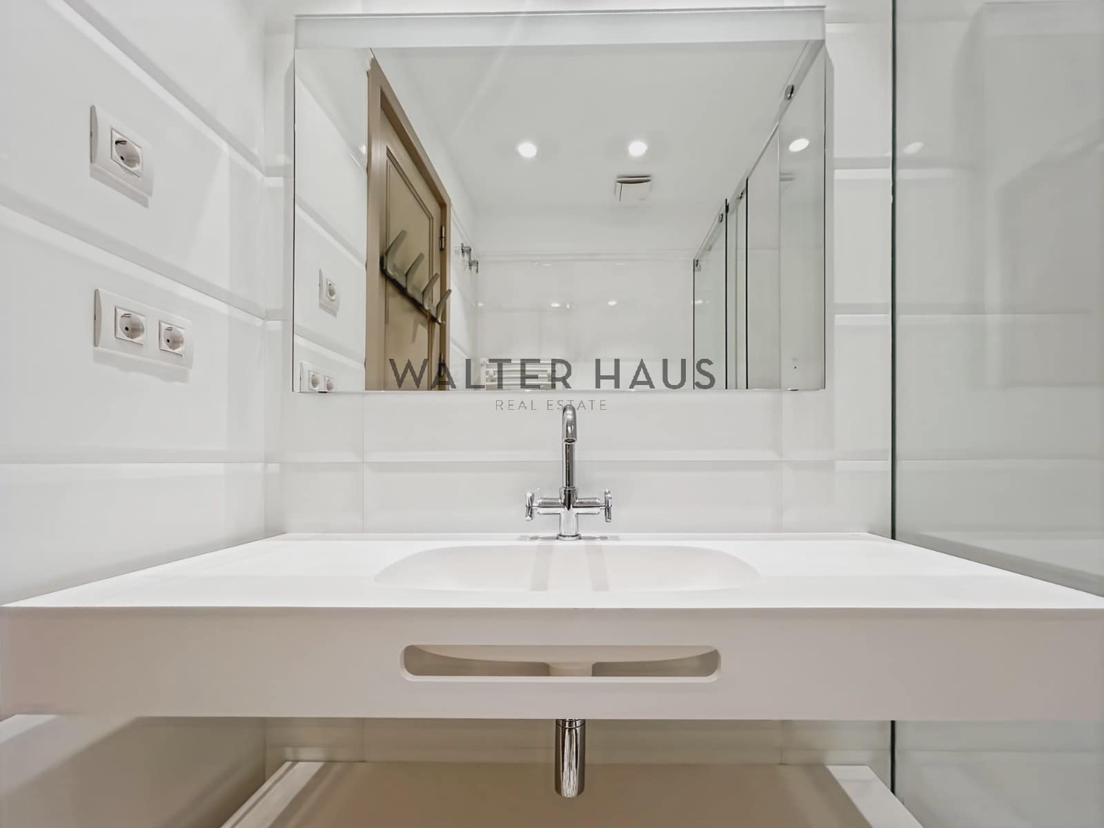 3 sypialnia Mieszkanie do wynajęcia w Miasto Barcelona - 5 939 € (Ref: 8990116)