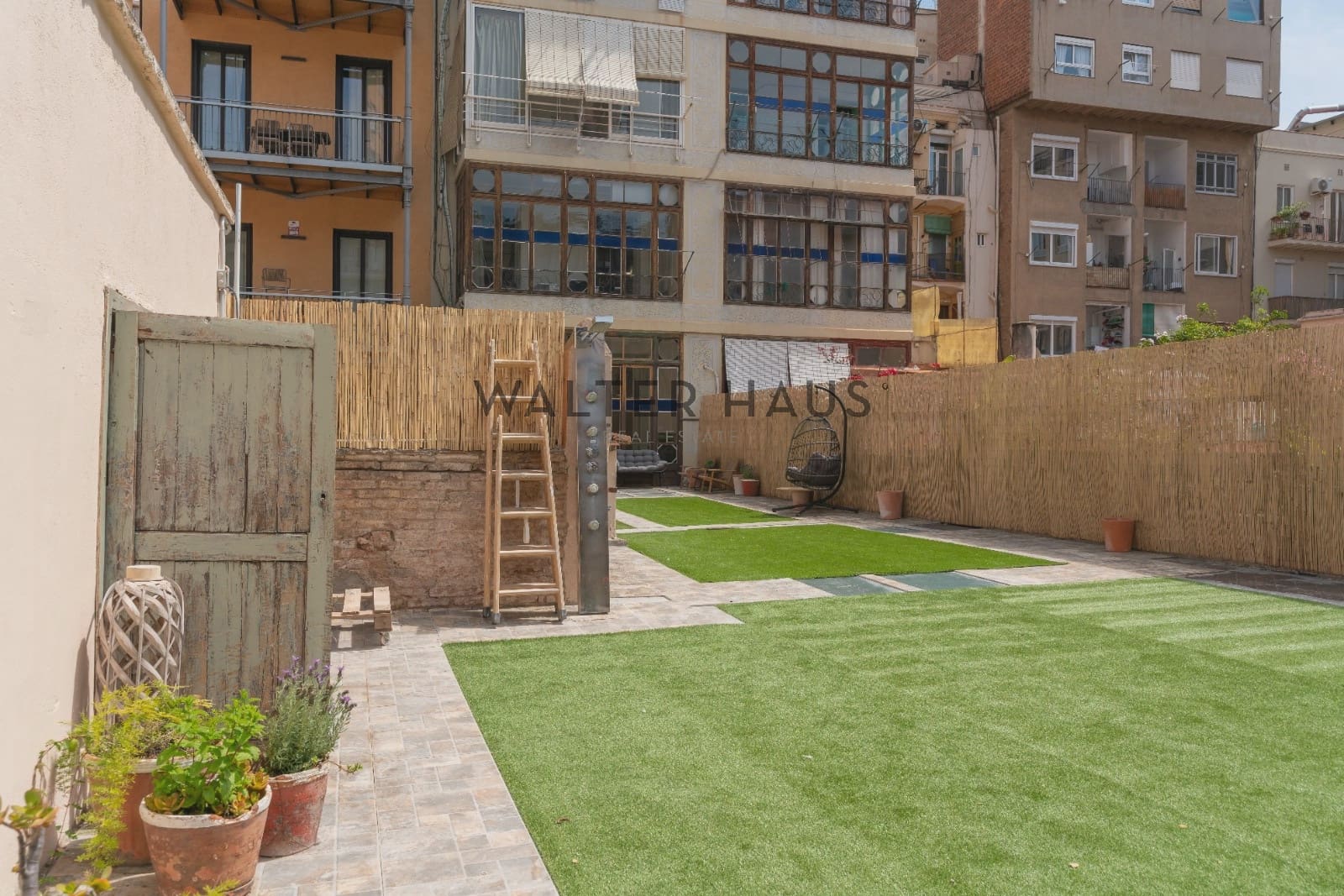 4 bedroom Flat for sale in Barcelona city - € 1,650,000 (Ref: 8992358)