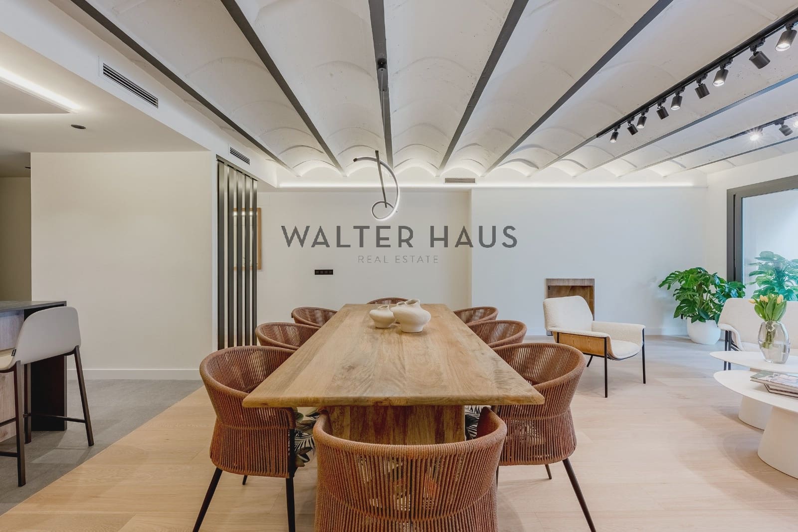 5 bedroom Flat for sale in Barcelona city - € 1,500,000 (Ref: 8993049)