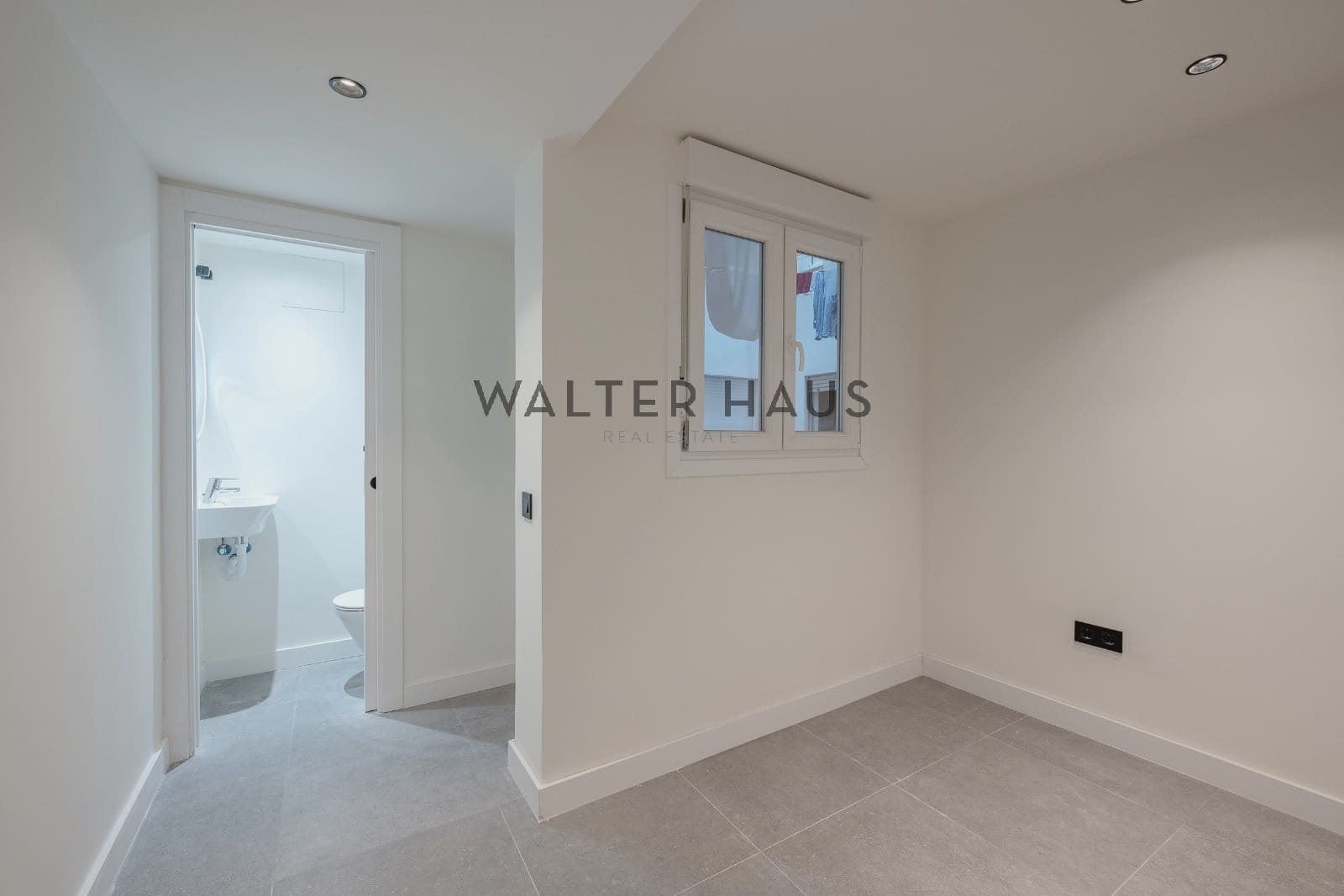 5 bedroom Flat for sale in Barcelona city - € 1,500,000 (Ref: 8993049)