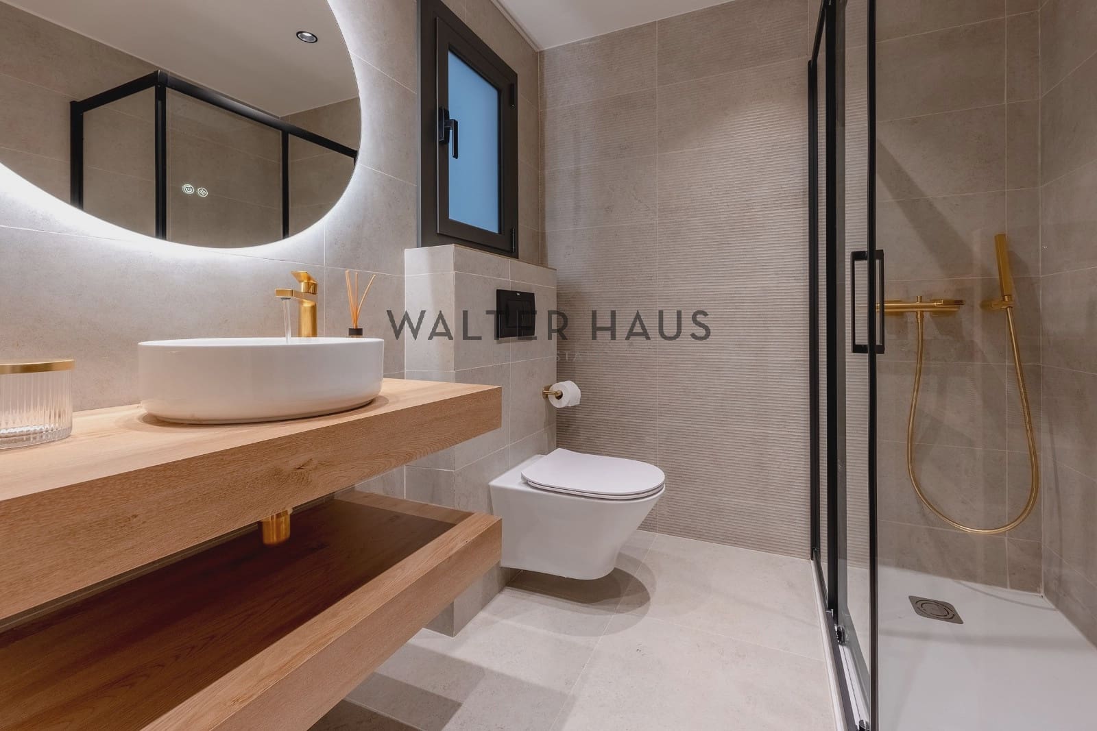 5 bedroom Flat for sale in Barcelona city - € 1,500,000 (Ref: 8993049)