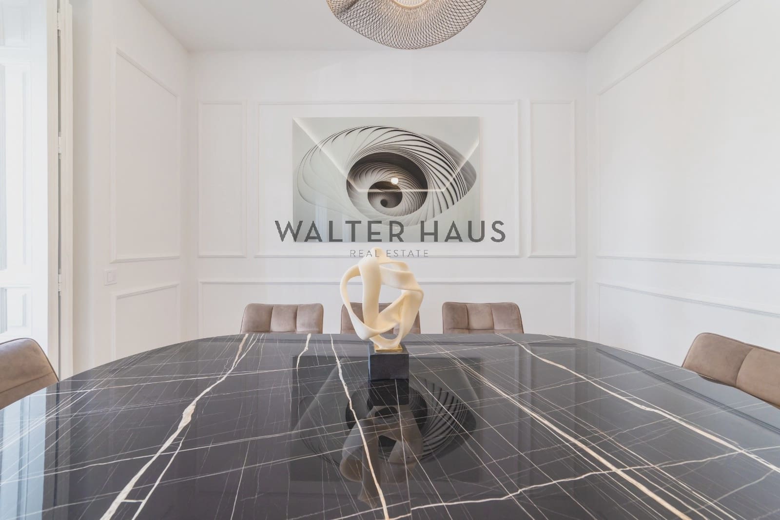 2 makuuhuone Asunto myytävänä paikassa Madrid kaupunki - 1 780 000 € (Ref: 9013105)