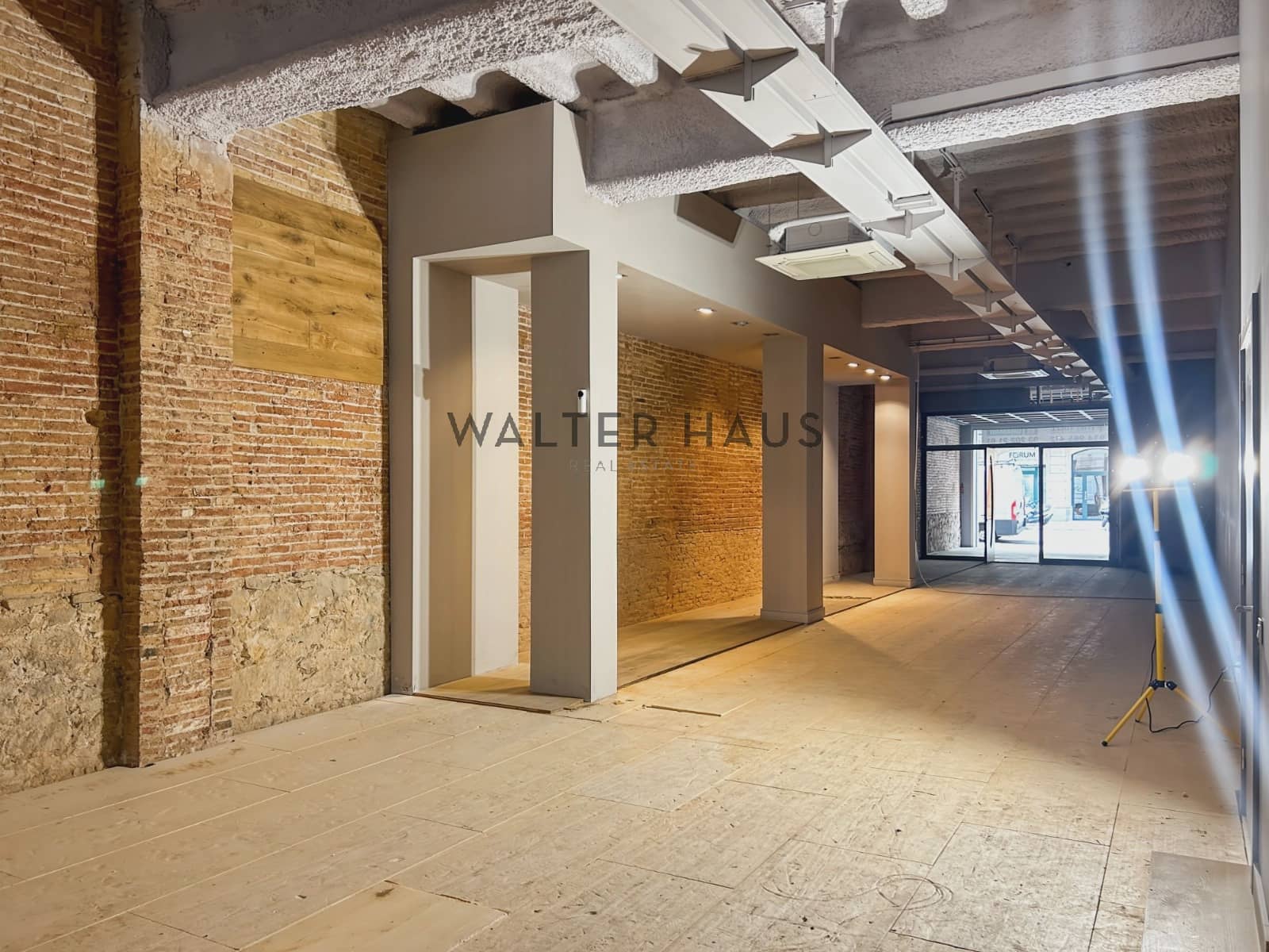 Gewerbe zu vermieten in Barcelona Stadt - 7.900 € (Ref: 9013106)