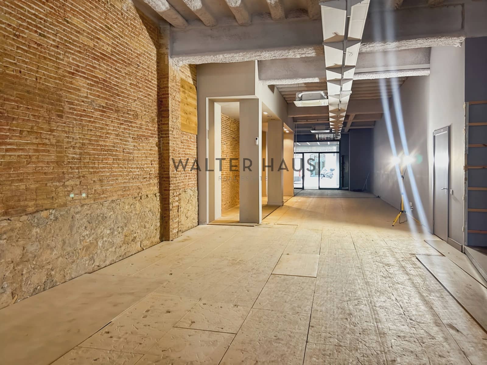 Gewerbe zu vermieten in Barcelona Stadt - 7.900 € (Ref: 9013106)