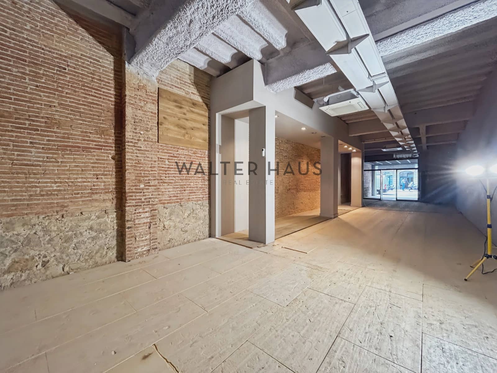 Gewerbe zu vermieten in Barcelona Stadt - 7.900 € (Ref: 9013106)