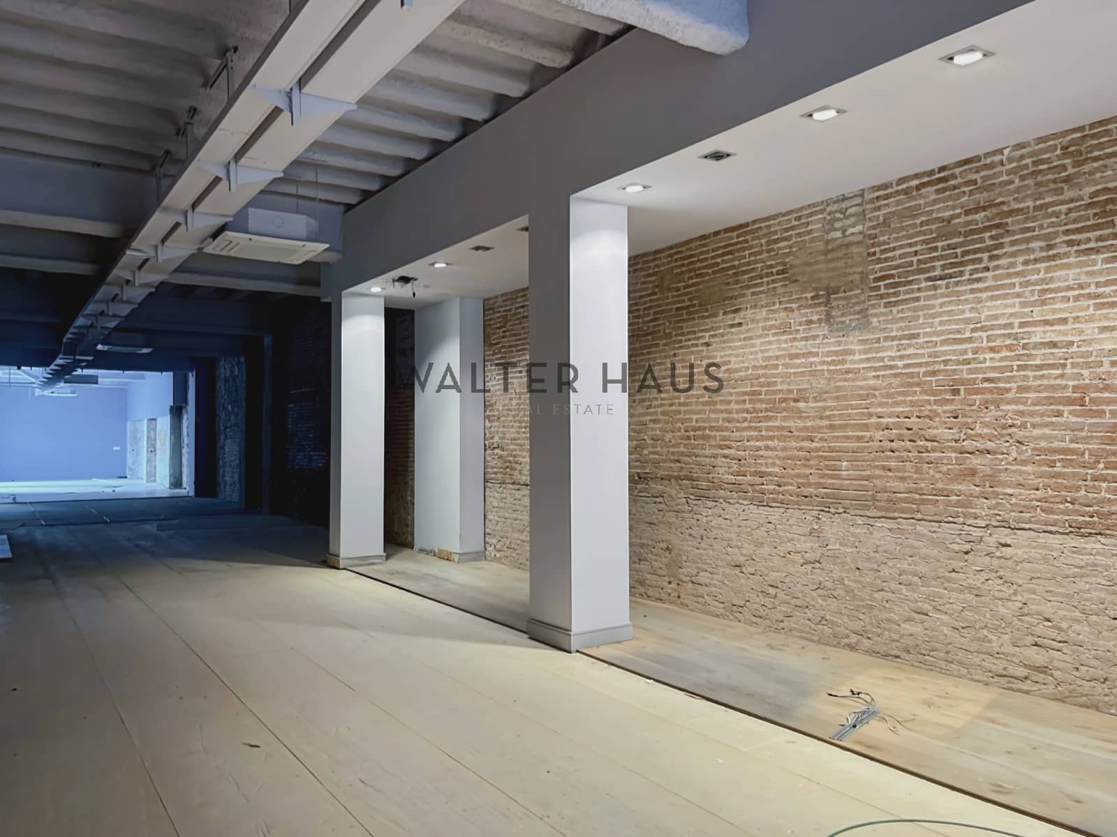 Gewerbe zu vermieten in Barcelona Stadt - 7.900 € (Ref: 9013106)