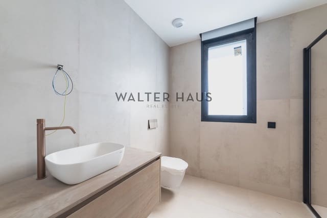 3 bedroom Villa for sale in Madrid city with pool - € 1,598,000 (Ref: 9013108)