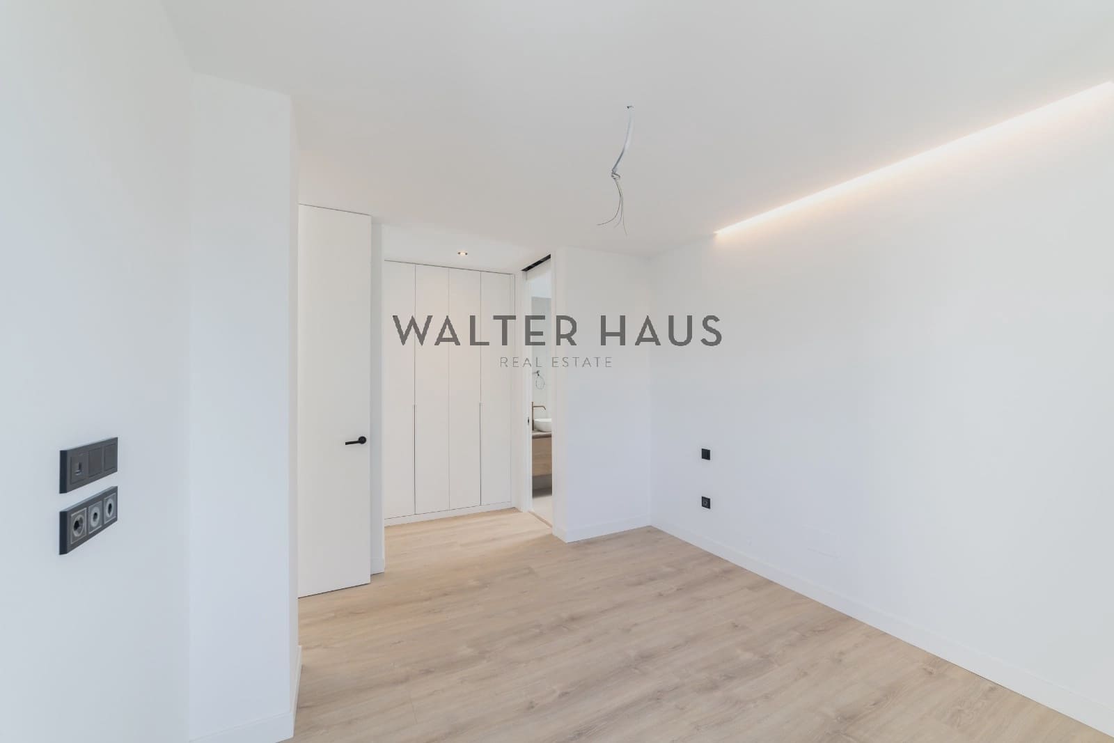 3 soverom Villa til salgs i Madrid by med svømmebasseng - € 1 598 000 (Ref: 9013108)