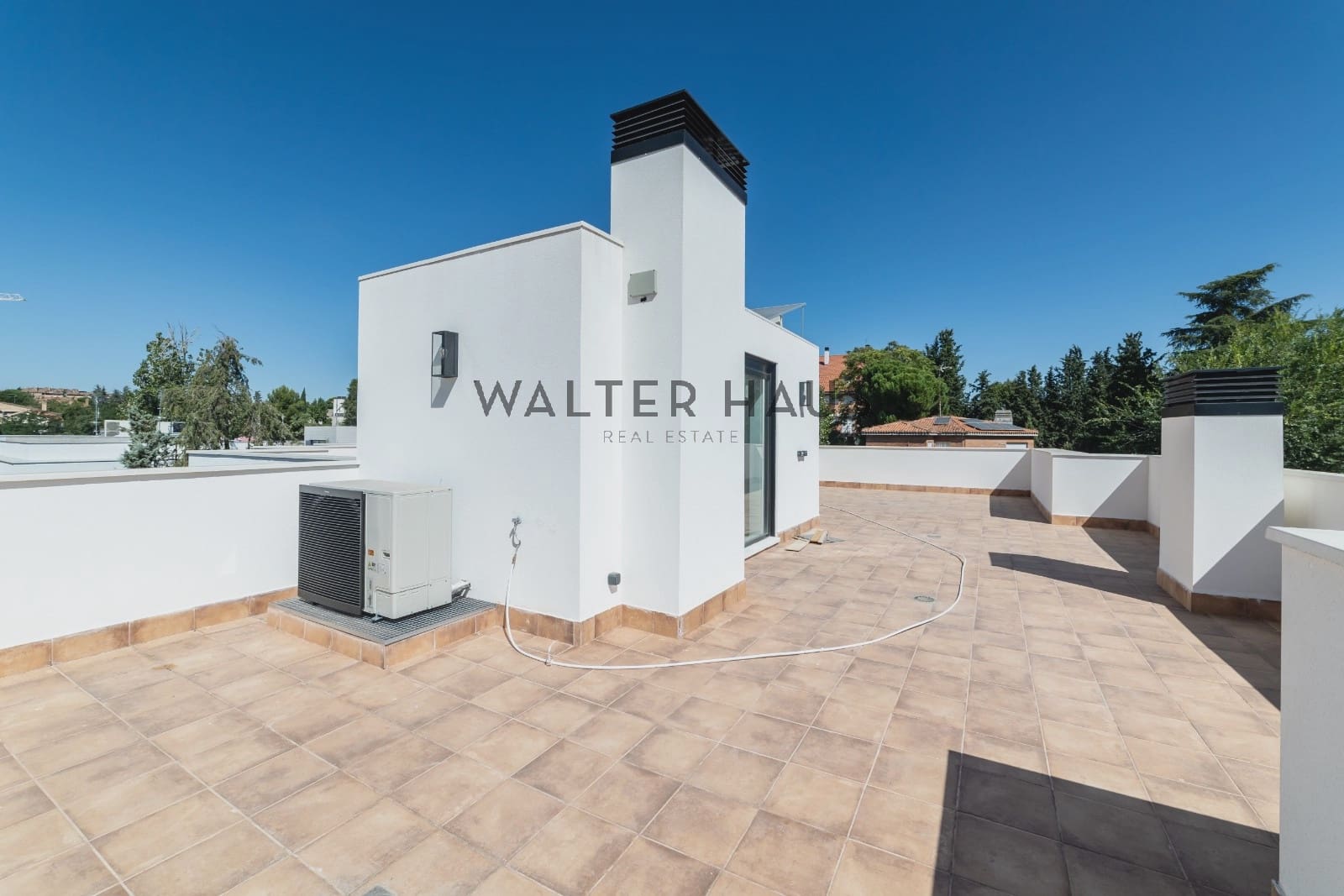 3 soverom Villa til salgs i Madrid by med svømmebasseng - € 1 598 000 (Ref: 9013108)