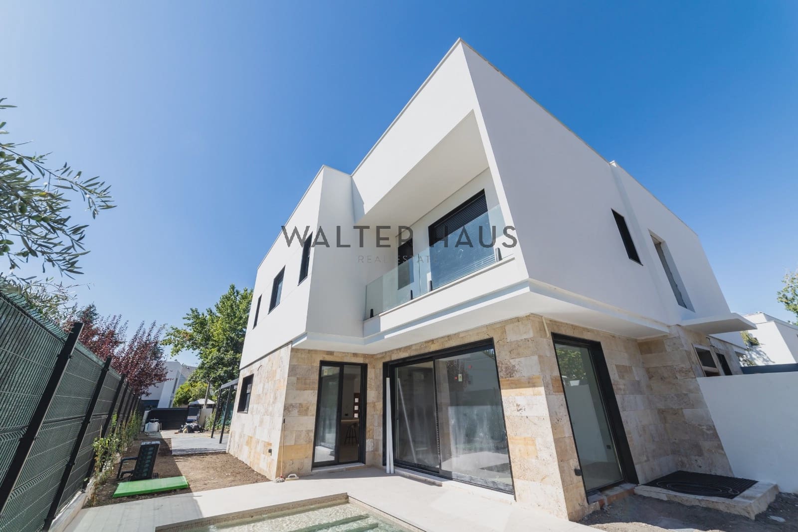 3 soverom Villa til salgs i Madrid by med svømmebasseng - € 1 598 000 (Ref: 9013108)