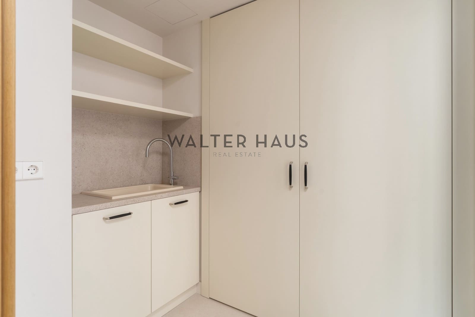 4 soveværelse Lejlighed til salg i Barcelona by med swimmingpool - € 1.773.000 (Ref: 9015483)