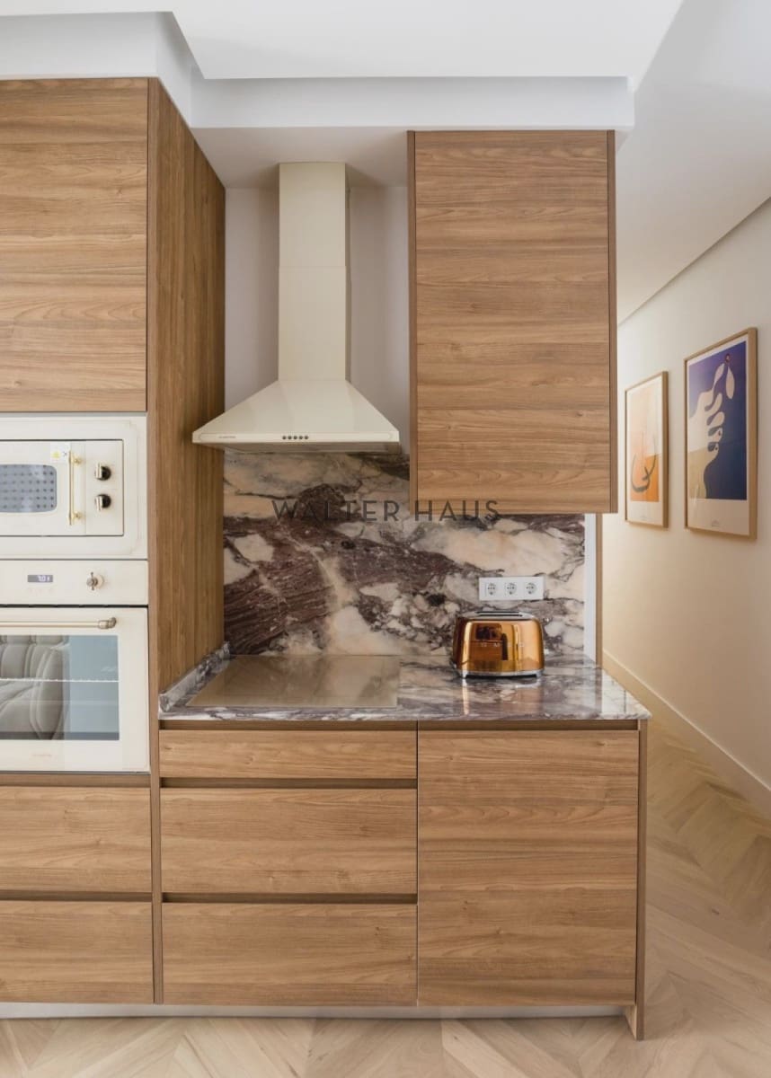 2 soveværelse Lejlighed til salg i Madrid by med swimmingpool - € 790.000 (Ref: 9019554)