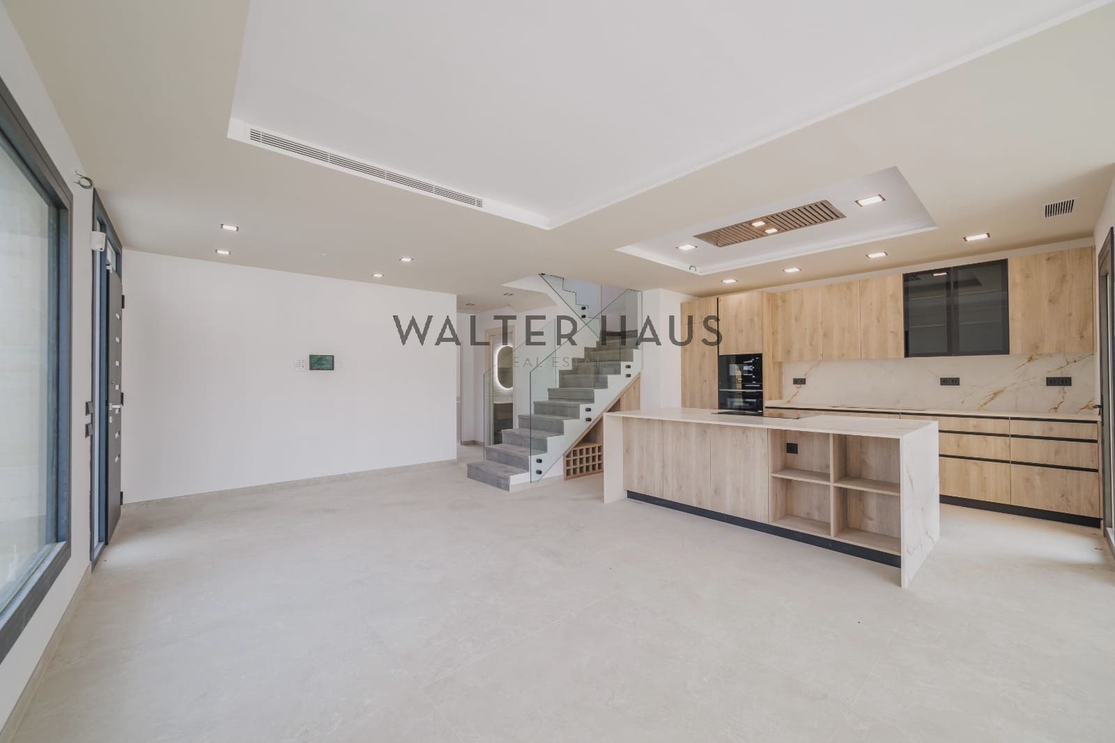 4 soveværelse Villa til salg i S'Agaro med swimmingpool - € 1.295.000 (Ref: 9035641)