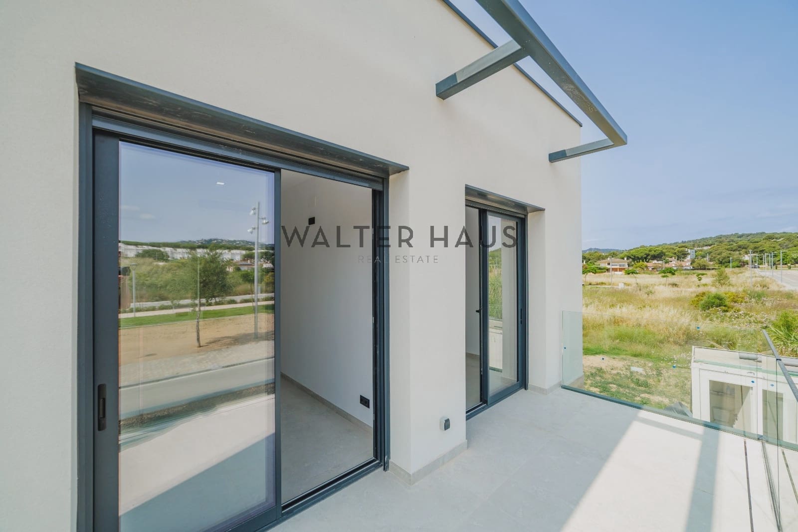 4 soveværelse Villa til salg i S'Agaro med swimmingpool - € 1.295.000 (Ref: 9035641)