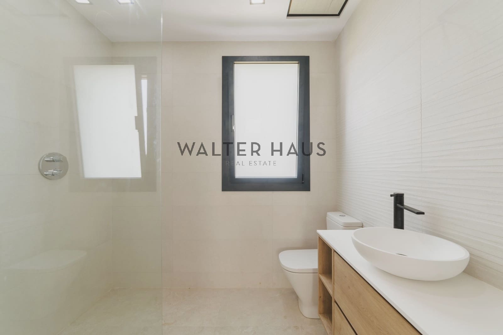 4 soveværelse Villa til salg i S'Agaro med swimmingpool - € 1.295.000 (Ref: 9035641)