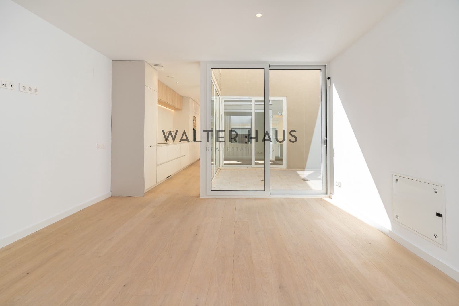 3 soveværelse Penthouse til salg i Barcelona by - € 890.000 (Ref: 9035642)