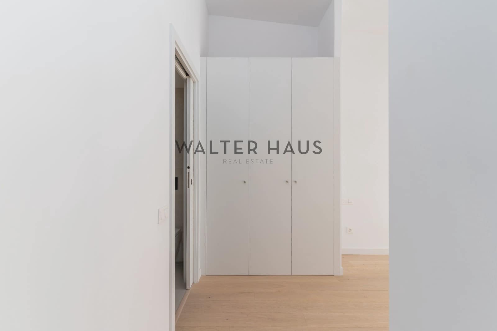 3 soveværelse Penthouse til salg i Barcelona by - € 890.000 (Ref: 9035642)