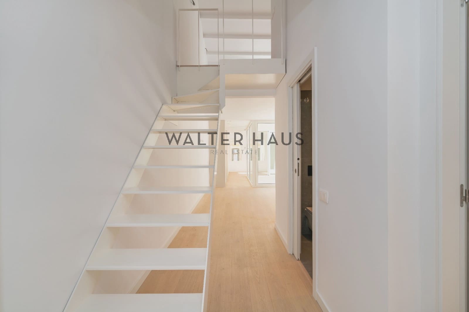 3 soveværelse Penthouse til salg i Barcelona by - € 890.000 (Ref: 9035642)