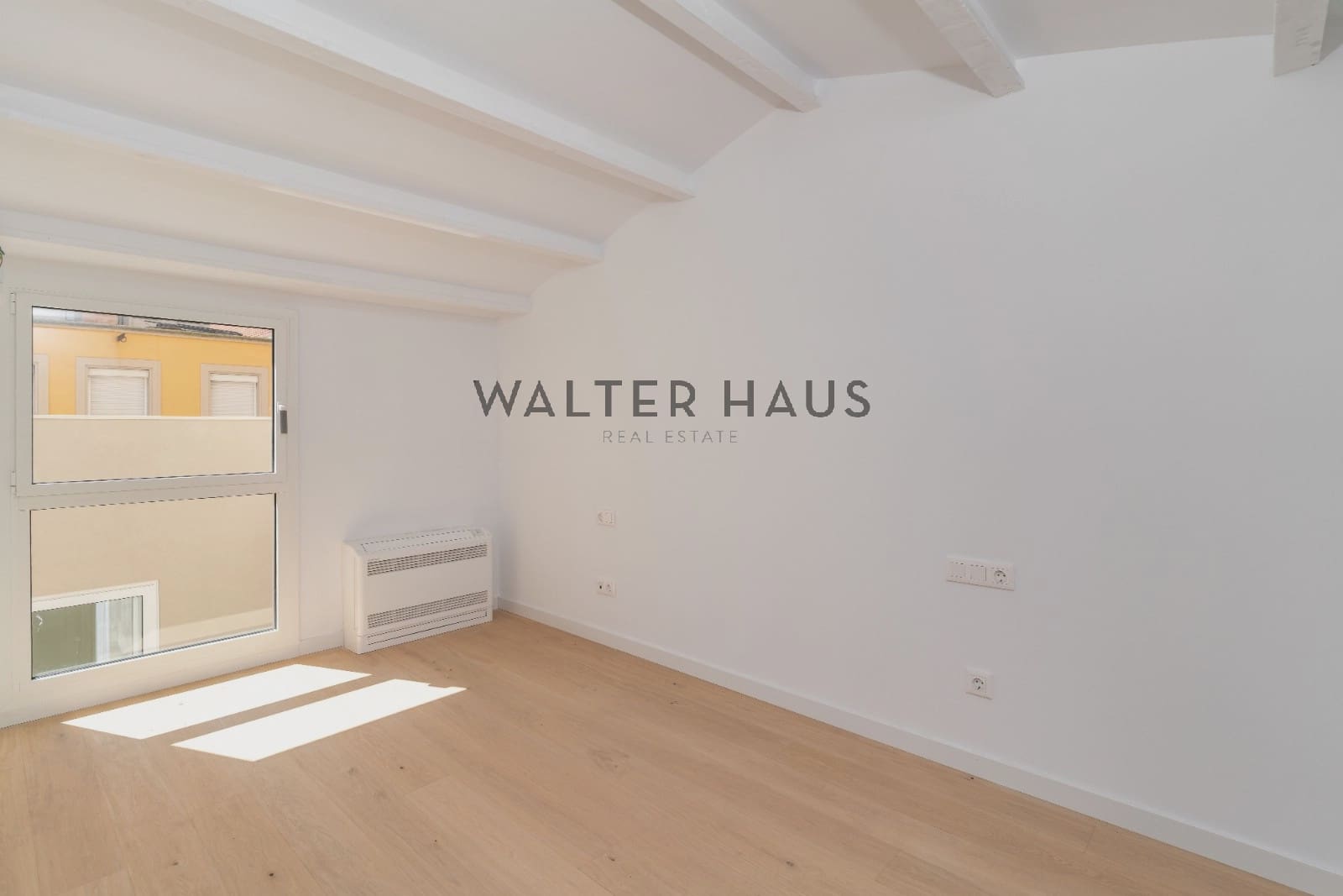 3 soveværelse Penthouse til salg i Barcelona by - € 890.000 (Ref: 9035642)