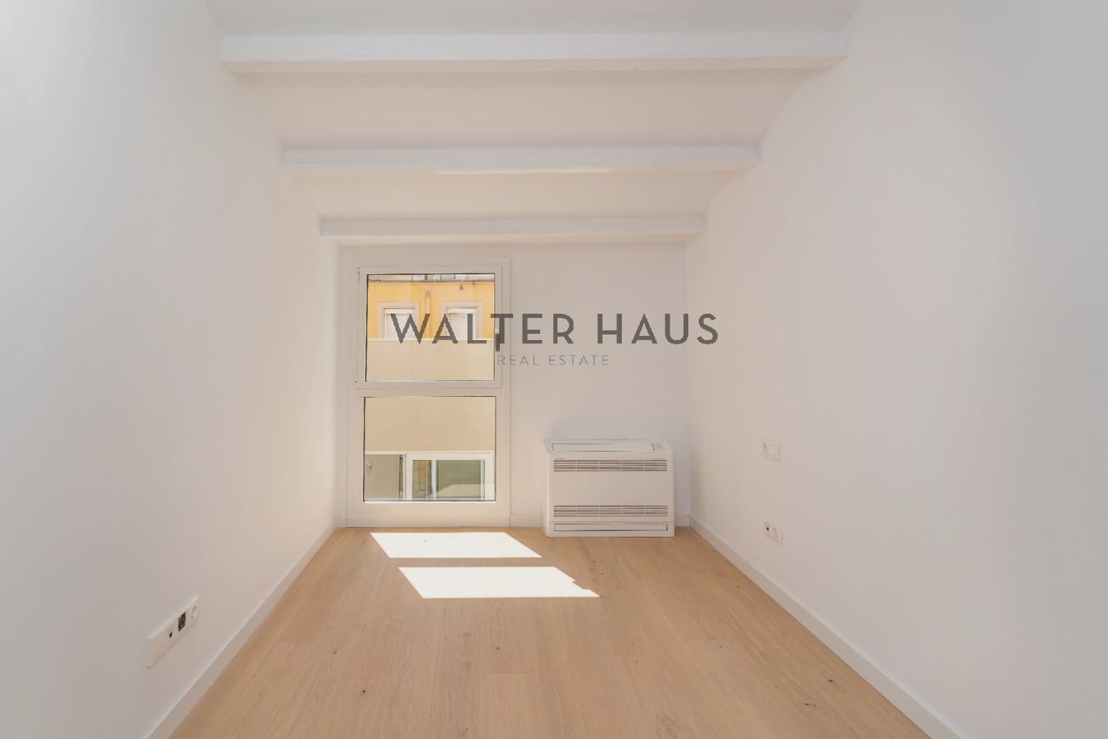 3 soveværelse Penthouse til salg i Barcelona by - € 890.000 (Ref: 9035642)