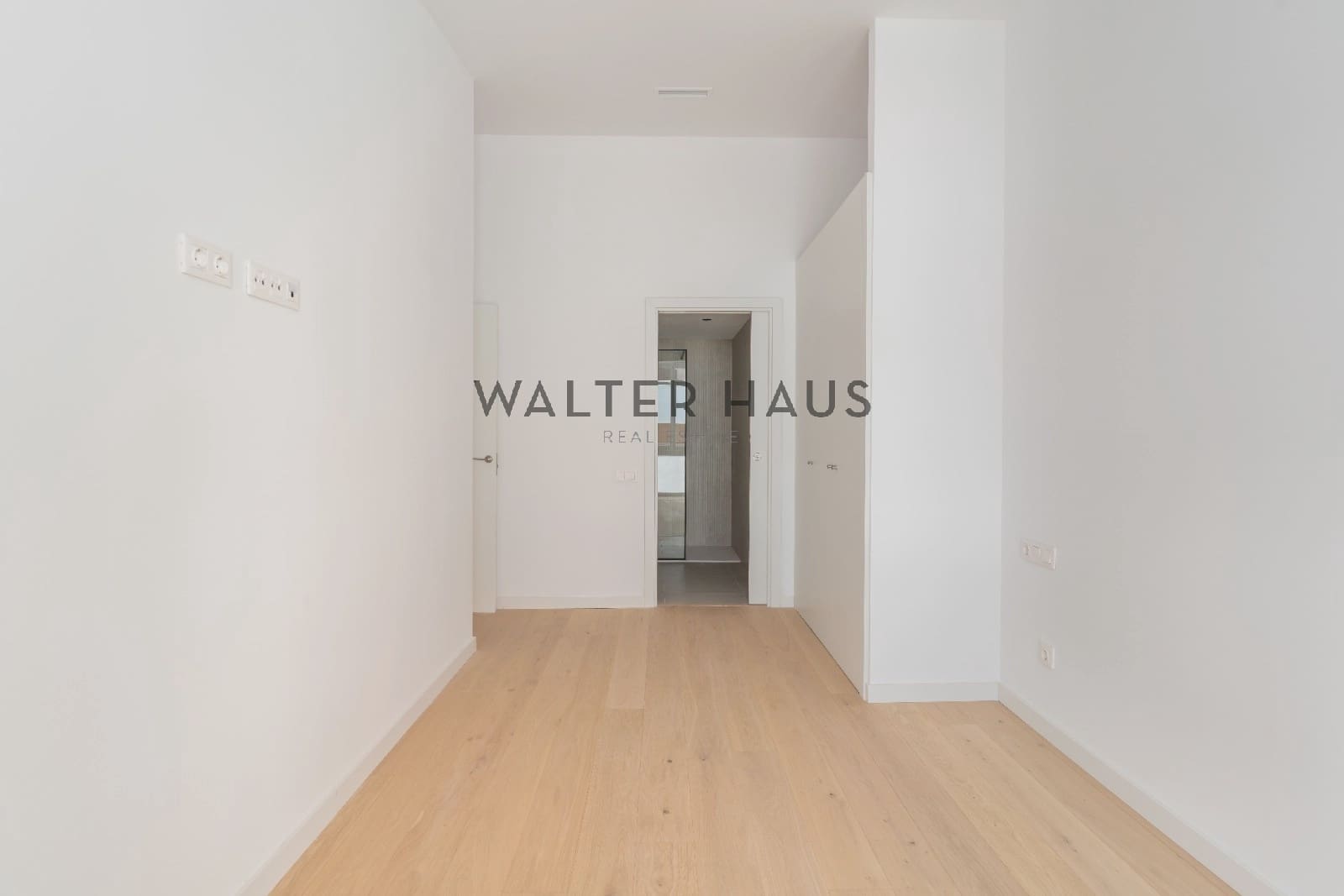 3 soveværelse Penthouse til salg i Barcelona by - € 890.000 (Ref: 9035642)