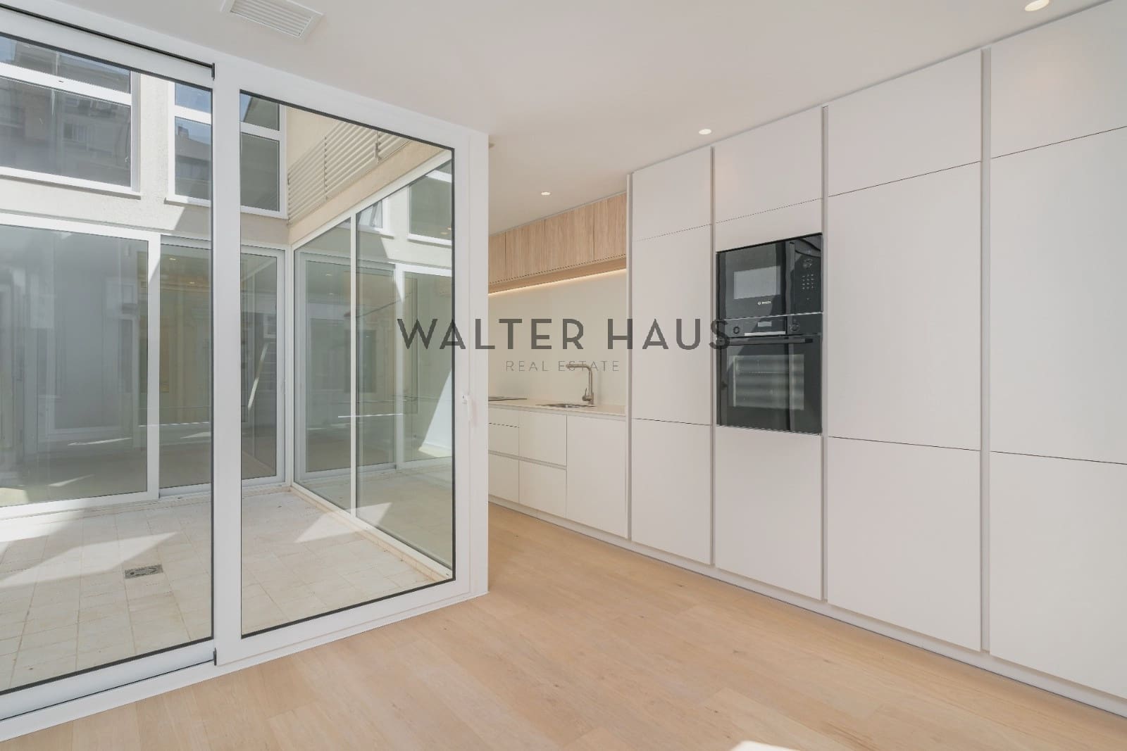 3 soveværelse Penthouse til salg i Barcelona by - € 890.000 (Ref: 9035642)