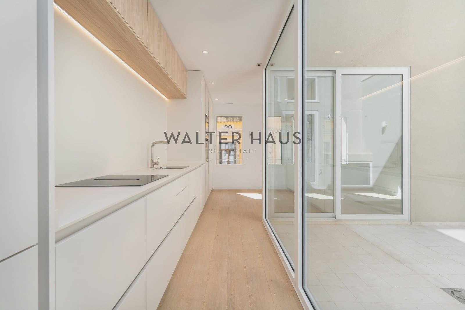 3 soveværelse Penthouse til salg i Barcelona by - € 890.000 (Ref: 9035642)