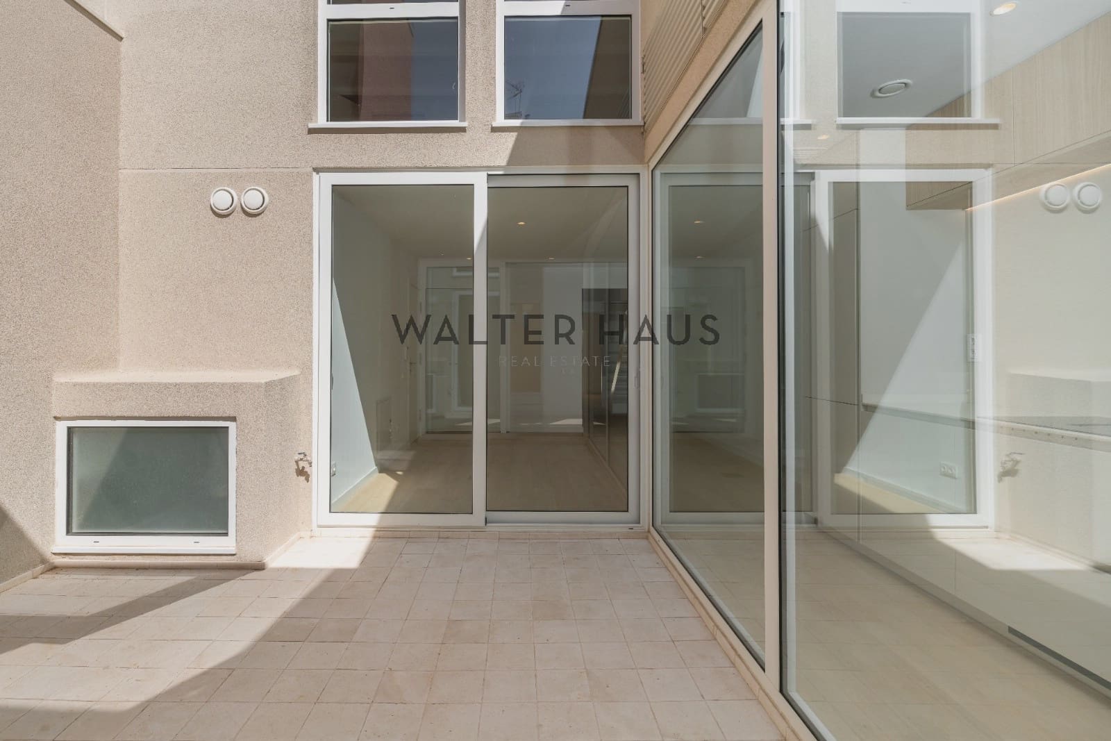 3 soveværelse Penthouse til salg i Barcelona by - € 890.000 (Ref: 9035642)