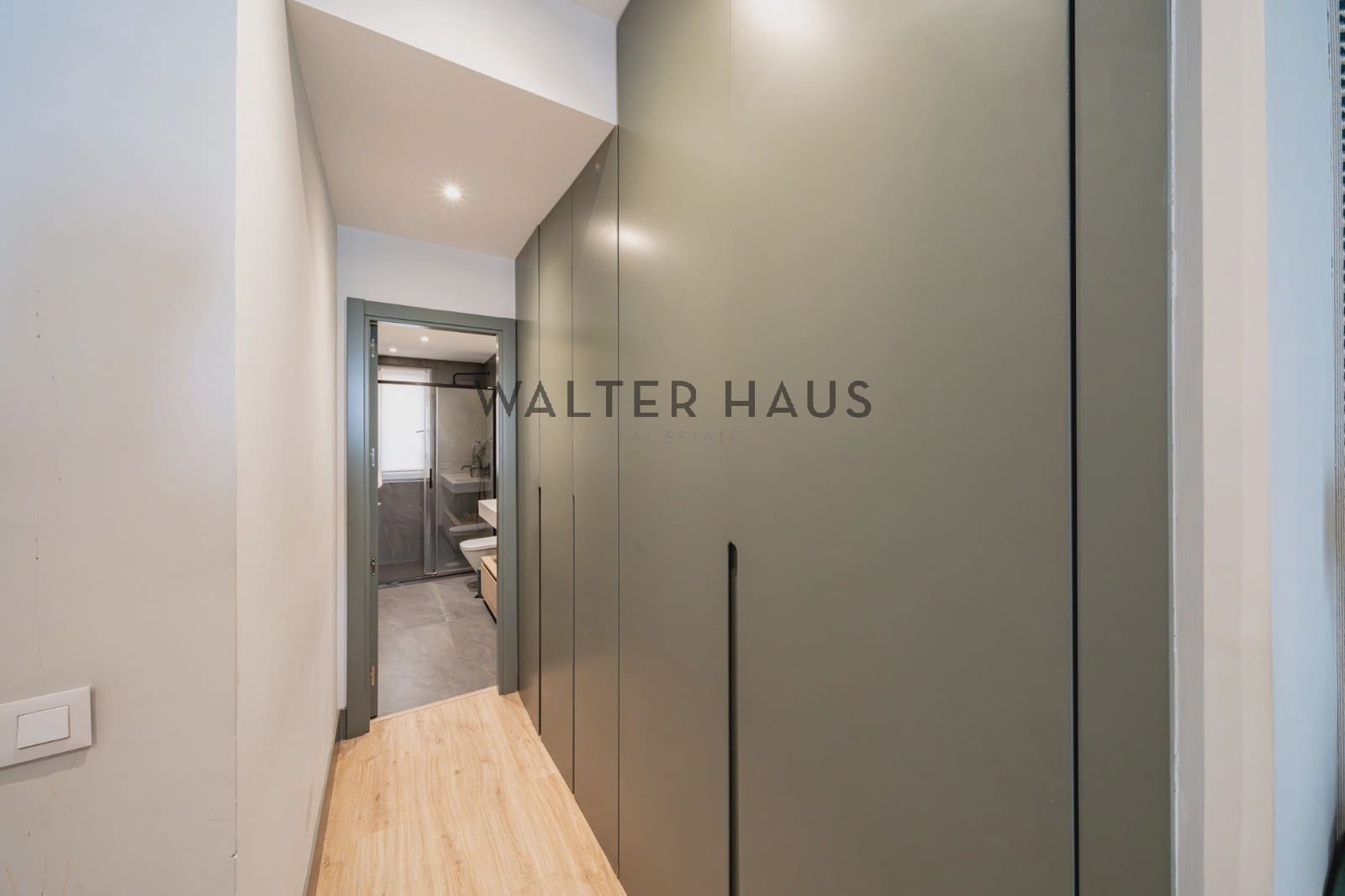 3 soveværelse Lejlighed til salg i Madrid by - € 1.195.000 (Ref: 9036081)