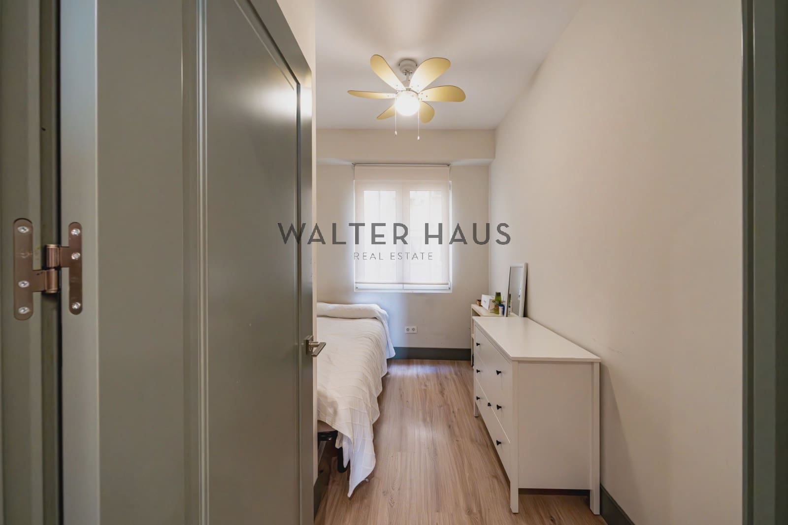 3 soveværelse Lejlighed til salg i Madrid by - € 1.195.000 (Ref: 9036081)