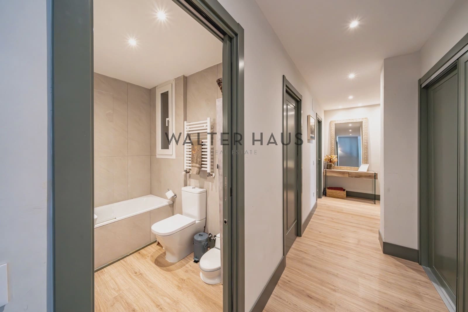 3 soveværelse Lejlighed til salg i Madrid by - € 1.195.000 (Ref: 9036081)