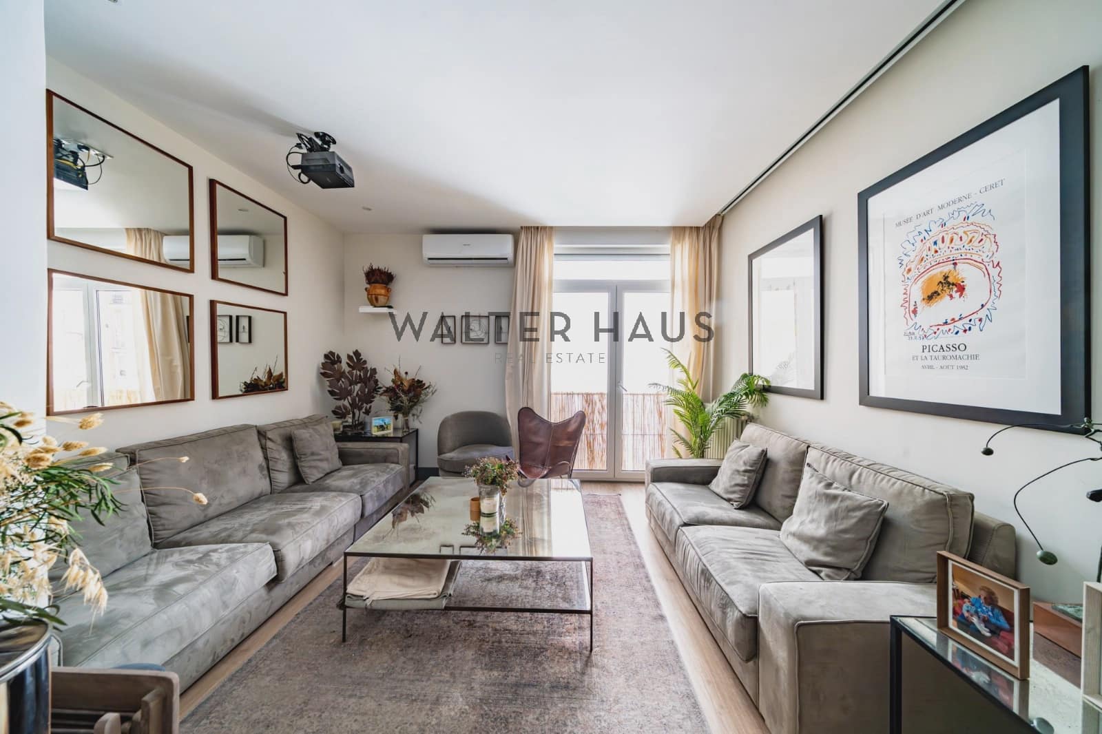 3 soveværelse Lejlighed til salg i Madrid by - € 1.195.000 (Ref: 9036081)